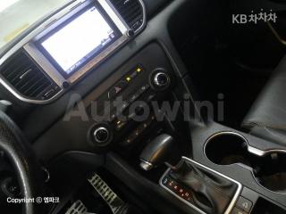 2019 KIA THE BOLD 2.0 DIESEL 2WD LUXURY - 9
