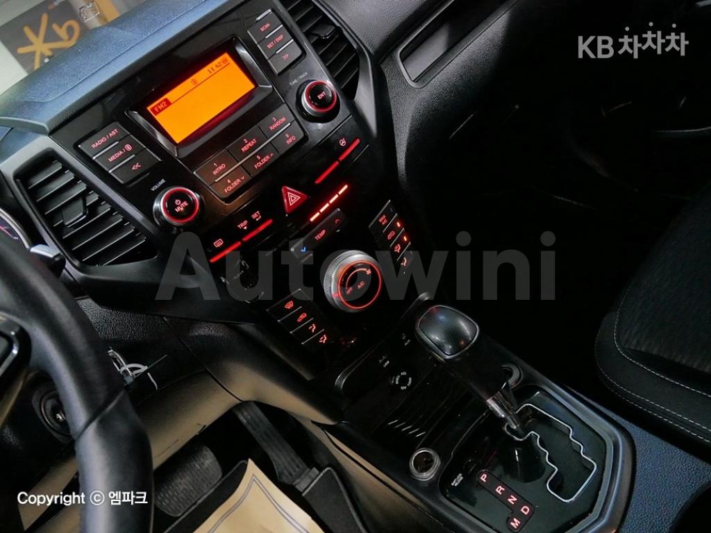 2017 SSANGYONG TIVOLI AIR 2WD IX - 9