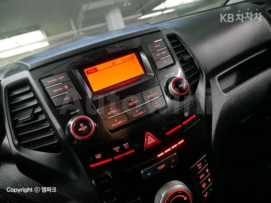 2017 SSANGYONG TIVOLI AIR 2WD IX - 14