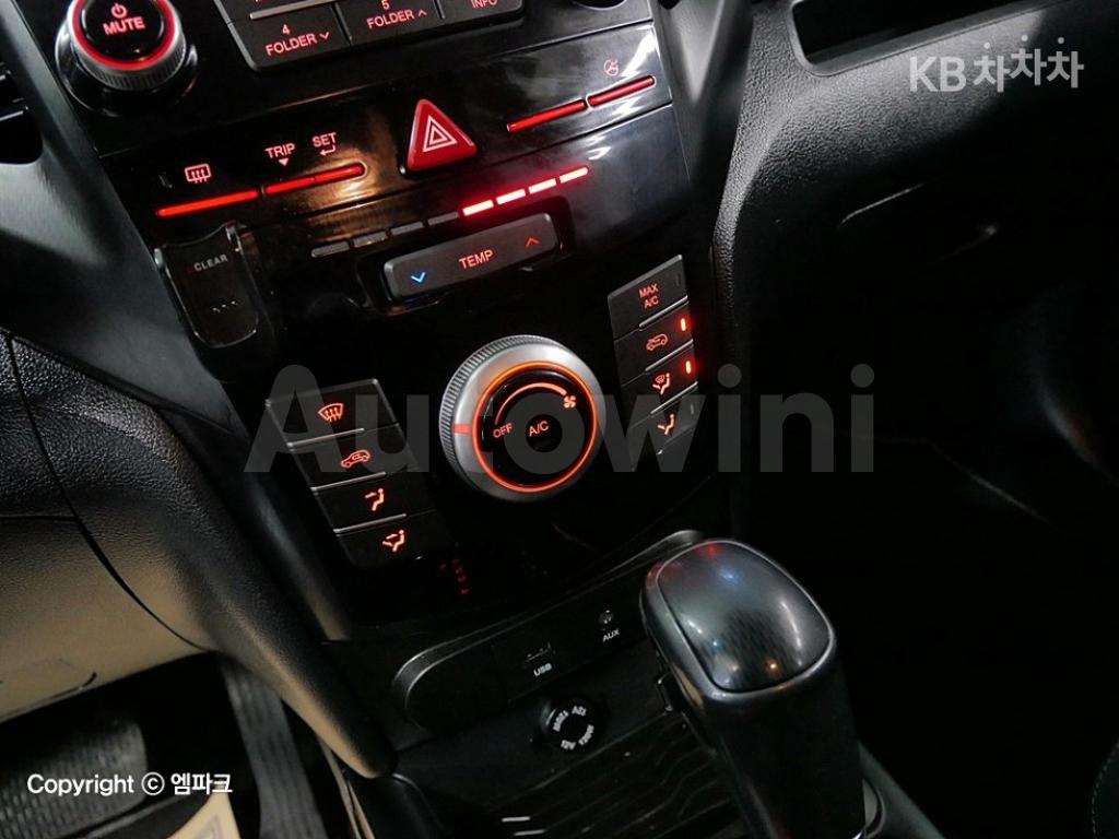 2017 SSANGYONG TIVOLI AIR 2WD IX - 15