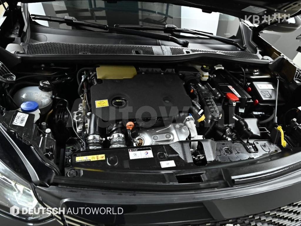 VR3UDYHZRMJ513306 2021 PEUGEOT 2008 1.5 BLUEHDI ALLURE-5
