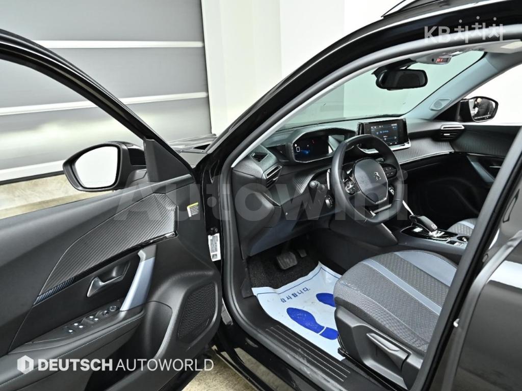 2021 PEUGEOT 2008 1.5 BLUEHDI ALLURE - 11