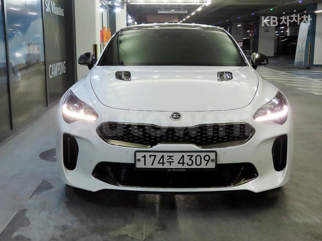 KNAE651BDLS079681 2020 KIA STINGER 2.2 DIESEL 4WD PLATINUM-1