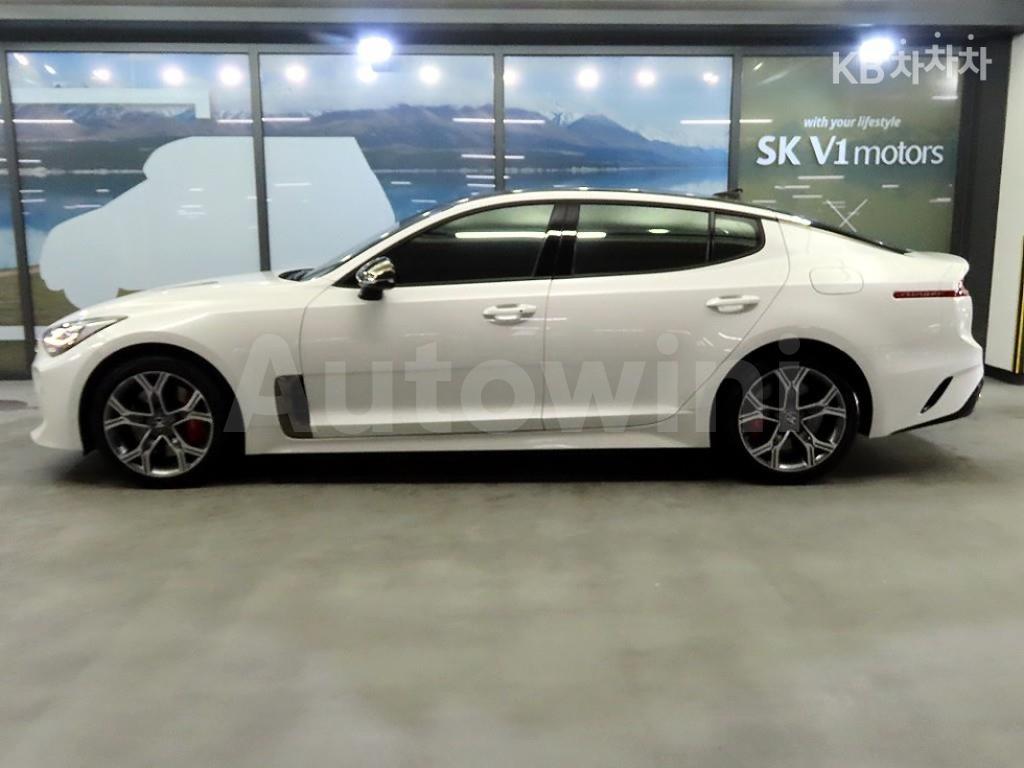 KNAE651BDLS079681 2020 KIA STINGER 2.2 DIESEL 4WD PLATINUM-2
