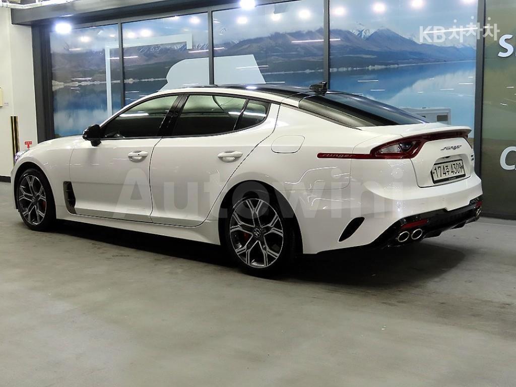 KNAE651BDLS079681 2020 KIA STINGER 2.2 DIESEL 4WD PLATINUM-3