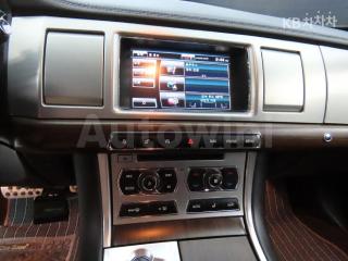 2014 JAGUAR XF 2.2D LUXURY - 10