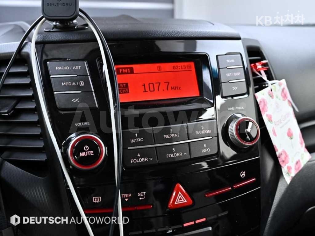 2016 SSANGYONG TIVOLI AIR 2WD IX - 15