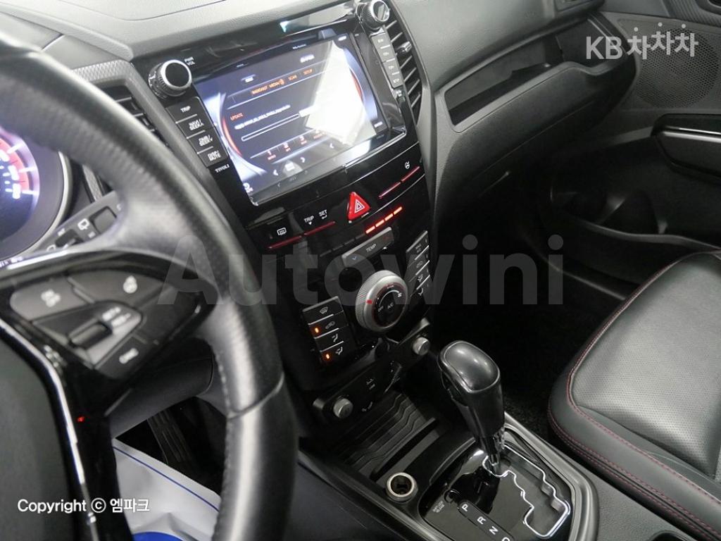 2017 SSANGYONG TIVOLI AIR GASOLINE 2WD IX - 9