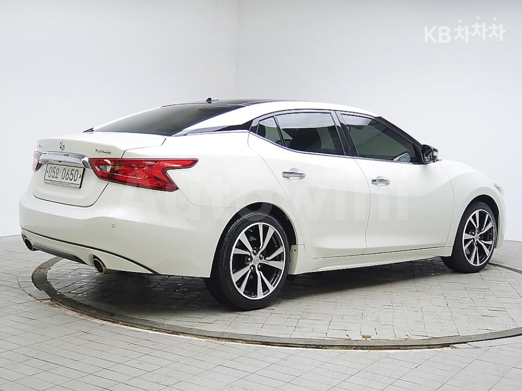 1N4AA6AP9GC438577 2016 NISSAN MAXIMA 3.5 플라티늄-3