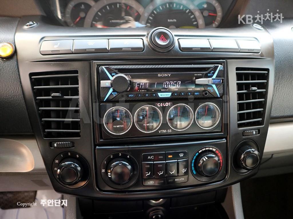 2011 SSANGYONG RODIUS STAVIC 11 SEATS RD400 4WD ADVANCED - 8