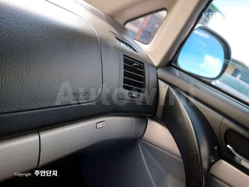 2011 SSANGYONG RODIUS STAVIC 11 SEATS RD400 4WD ADVANCED - 11