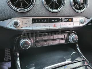 2020 KIA STINGER 2.0 TURBO 4WD PRIME - 17