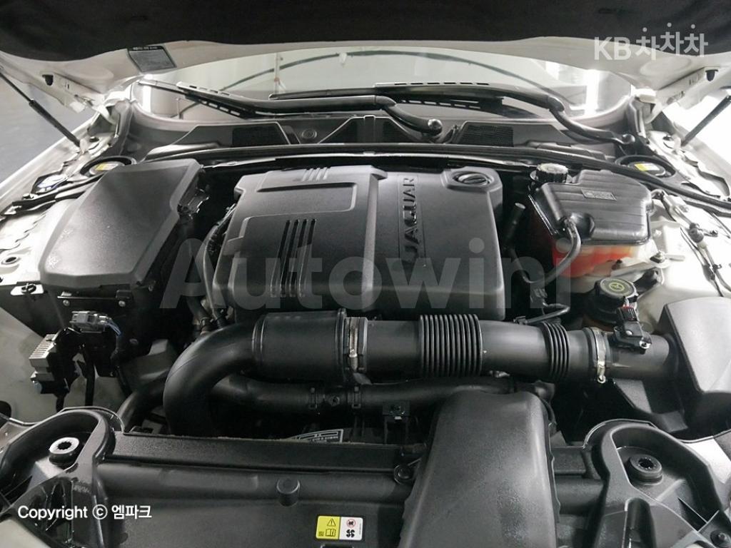 SAJAA05K0EDU23884 2014 JAGUAR XF 2.2D LUXURY X250(11~)-4
