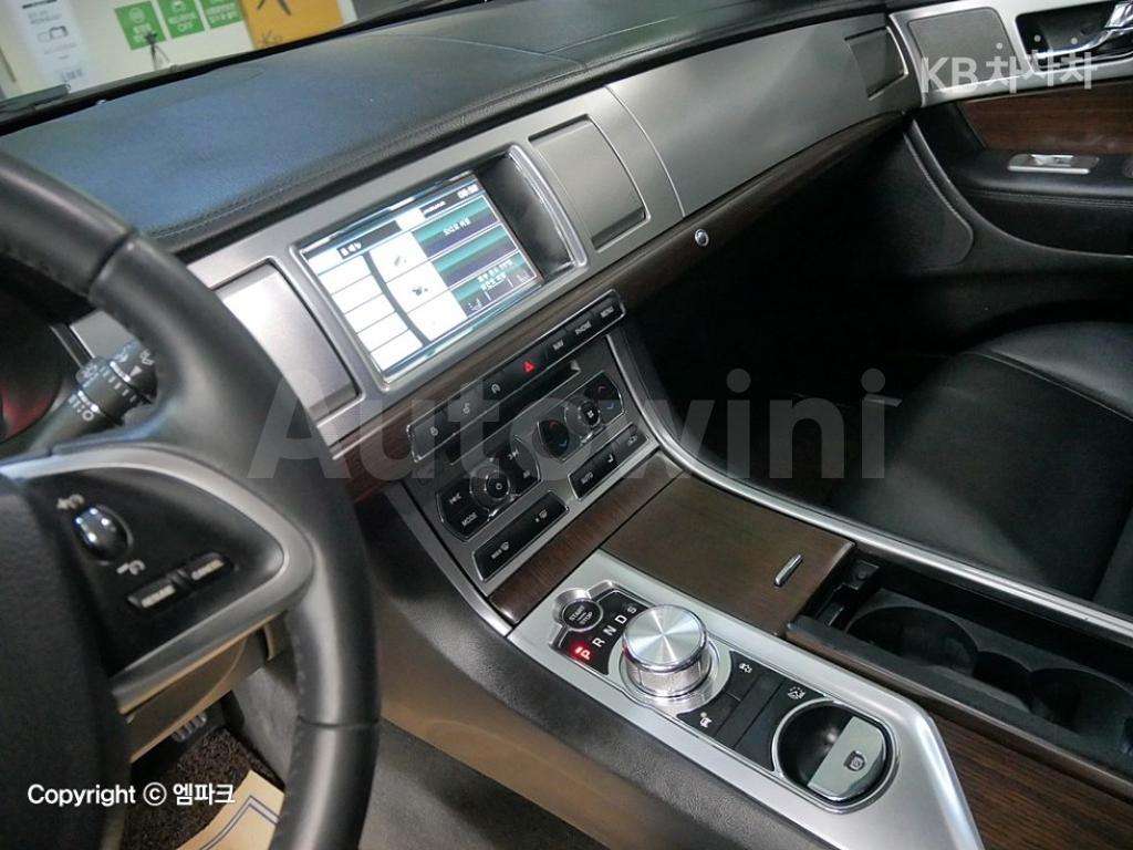 2014 JAGUAR XF 2.2D LUXURY X250(11~) - 9