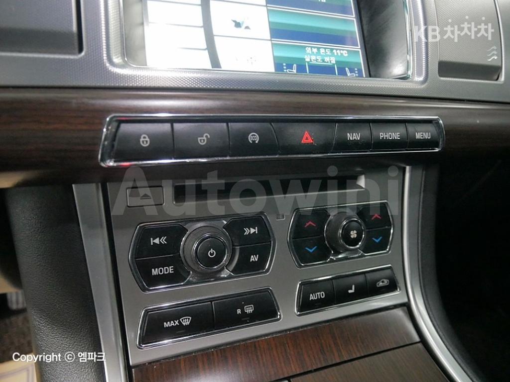 2014 JAGUAR XF 2.2D LUXURY X250(11~) - 16