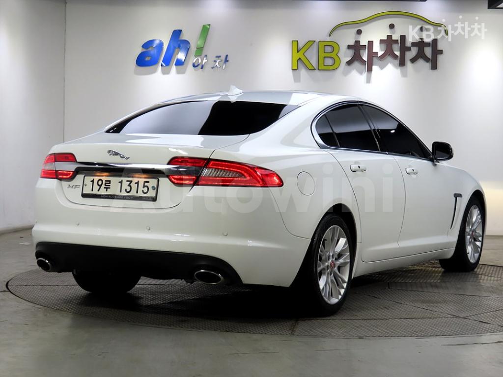 SAJAA0543ENU24605 2014 JAGUAR XF 3.0D LUXURY(12년~)-3