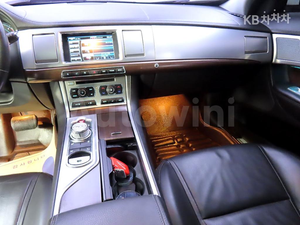 2014 JAGUAR XF 3.0D LUXURY(12년~) - 10