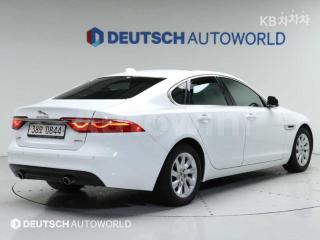 SAJBB4BG5HCY32255 2017 JAGUAR XF 2.5T PRESTIGE-1