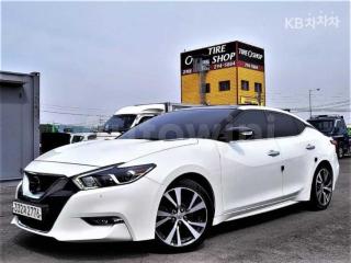 1N4AA6AP0HC417795 2017 NISSAN MAXIMA 3.5 플라티늄-0