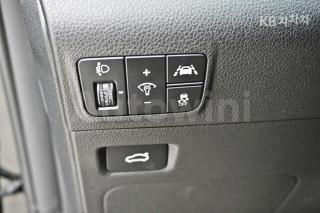 2020 KIA K5 3RD GEN 1.6 GASOLINE TURBO SIGNATURE - 17
