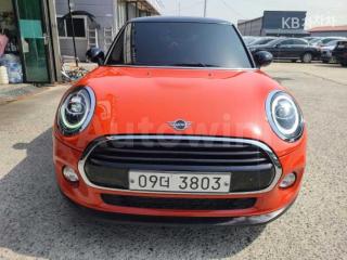 WMWXP5107K2H92872 2019 MINI COOPER 1.6 SE-0