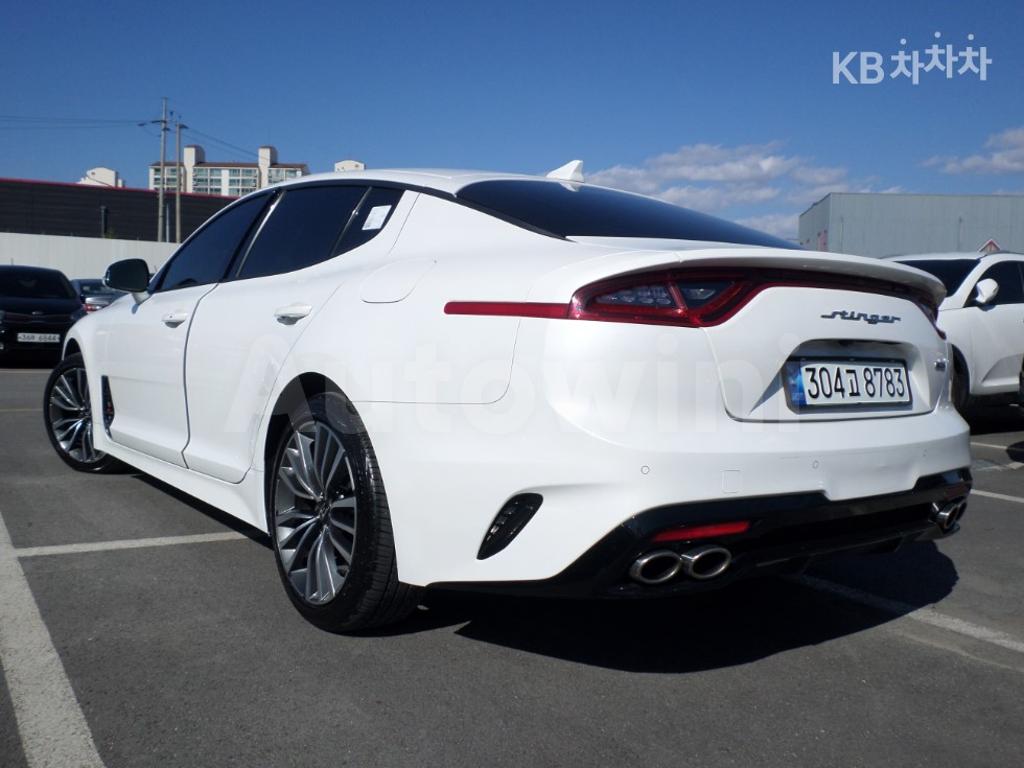 KNAE351ADLS086702 2020 KIA STINGER 2.0 TURBO 4WD PLATINUM-3