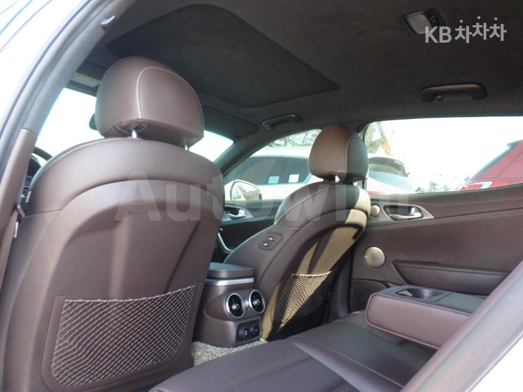 2020 KIA STINGER 2.0 TURBO 4WD PLATINUM - 17