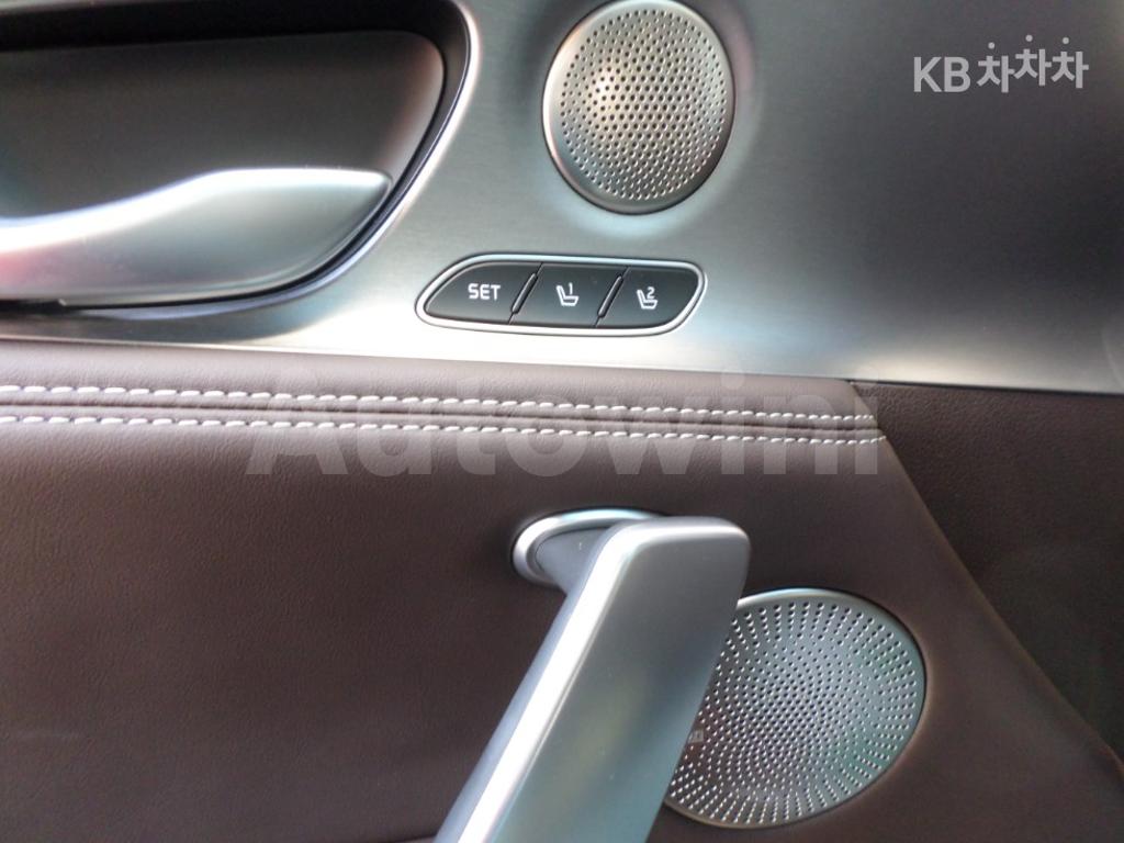 2020 KIA STINGER 2.0 TURBO 4WD PLATINUM - 30