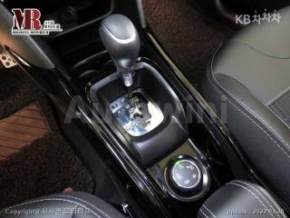 2019 PEUGEOT 2008 1.5 BLUEHDI ALLURE - 11