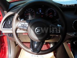 2020 KIA STINGER 2.0 TURBO 4WD PLATINUM - 9