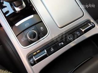 2020 KIA STINGER 2.0 TURBO 4WD PLATINUM - 11