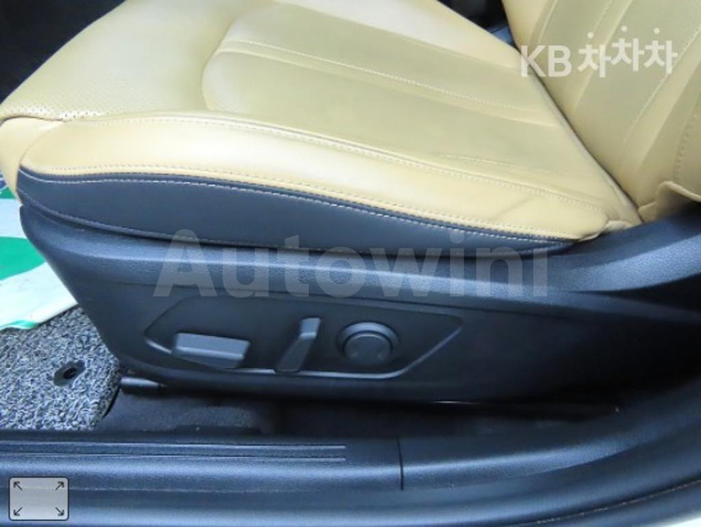 2020 KIA K5 3RD GEN 1.6 GASOLINE TURBO NOBLESSE - 12