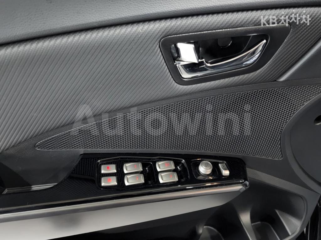 2017 SSANGYONG TIVOLI AIR 2WD IX PLUS PACKAGE - 11