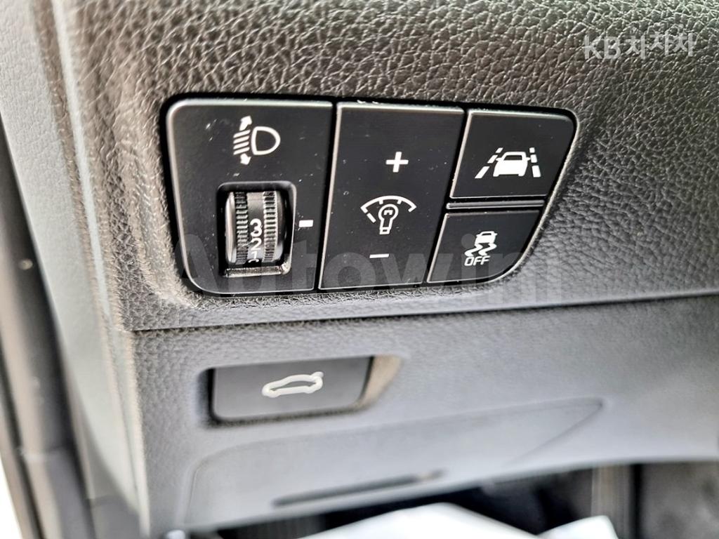 2020 KIA K5 3RD GEN 2.0 LPI NOBLESSE - 10