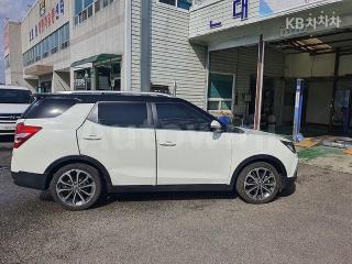 KPBXL3AR1HP176093 2017 SSANGYONG TIVOLI AIR GASOLINE 2WD AX-3