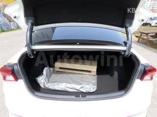 2021 KIA K5 3RD GEN 1.6 GASOLINE TURBO SIGNATURE - 18