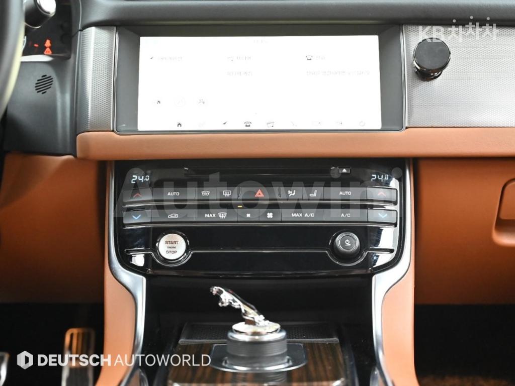 2019 JAGUAR XF 2.5T PORTFOLIO - 14