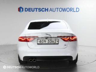 SAJBA4BN8HCY41260 2017 JAGUAR XF 2.5T PRESTIGE-3