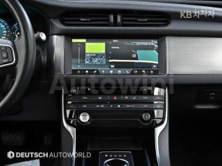 2017 JAGUAR XF 2.5T PRESTIGE - 14