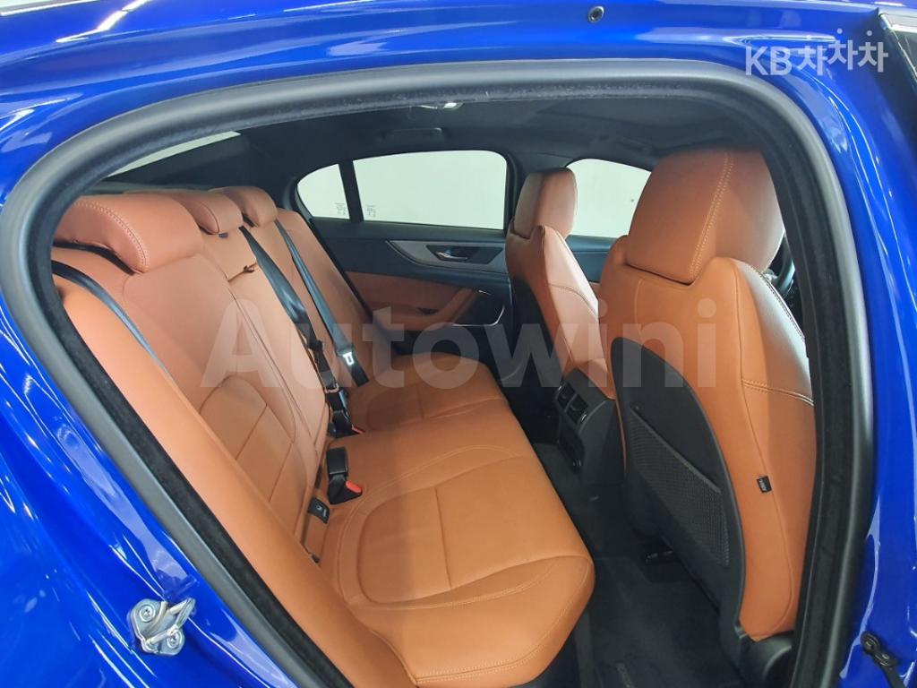 2020 JAGUAR XE 2.0 DIESEL D180 R-DYNAMIC S - 9