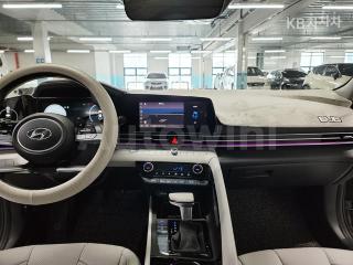 2021 HYUNDAI  AVANTE HYBIRD CN7  인스퍼레이션 - 12