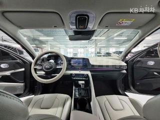 2021 HYUNDAI  AVANTE HYBIRD CN7  인스퍼레이션 - 13