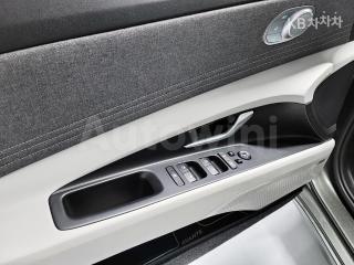 2021 HYUNDAI  AVANTE HYBIRD CN7  인스퍼레이션 - 18