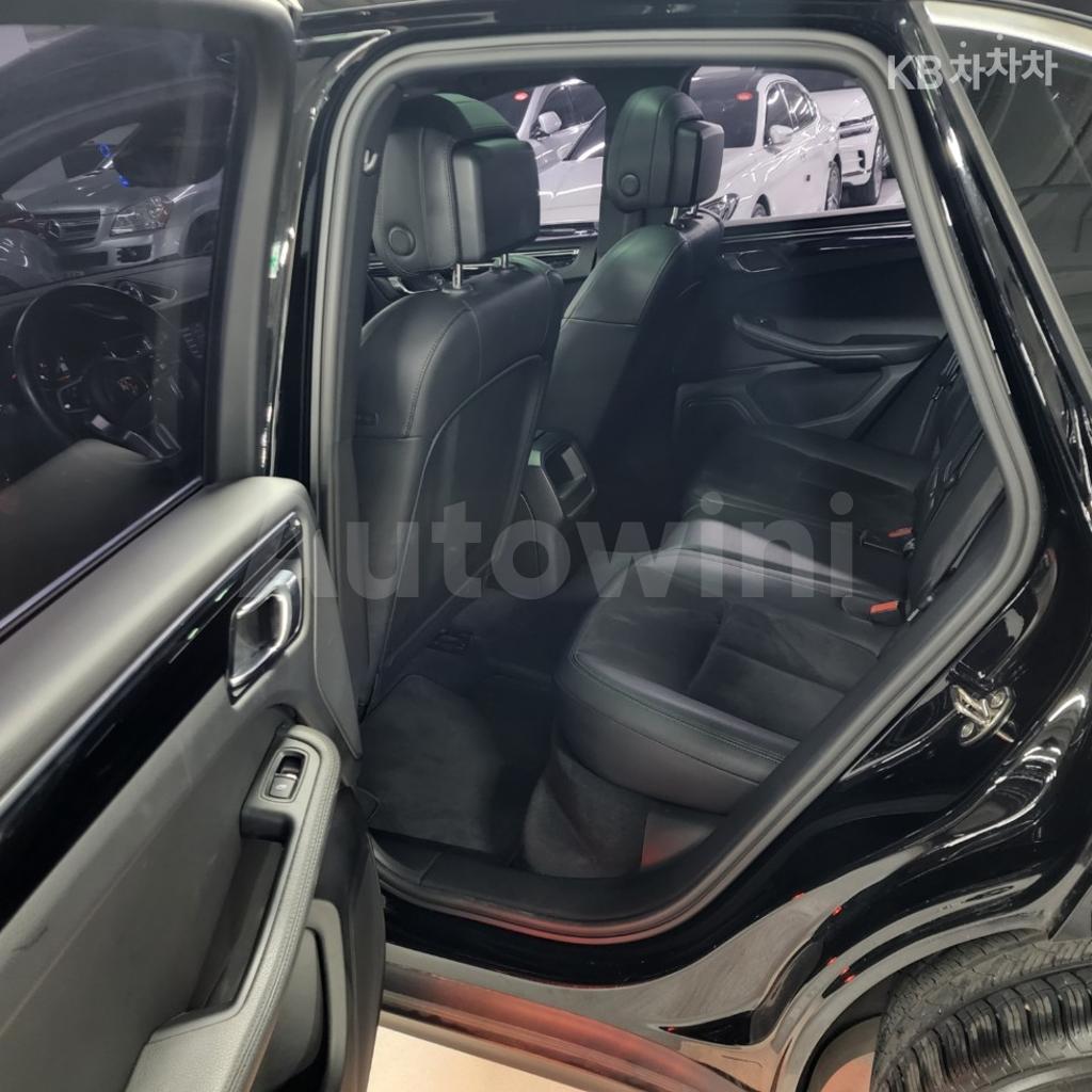 2015 PORSCHE MACAN 3.0 S - 11