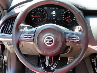 2020 KIA STINGER 2.0 TURBO 2WD PLATINUM - 9