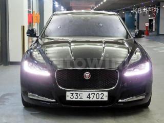 SAJBB4BG3HCY50706 2017 JAGUAR XF 2.5T PRESTIGE-1