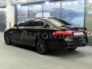 SAJBB4BG3HCY50706 2017 JAGUAR XF 2.5T PRESTIGE-3