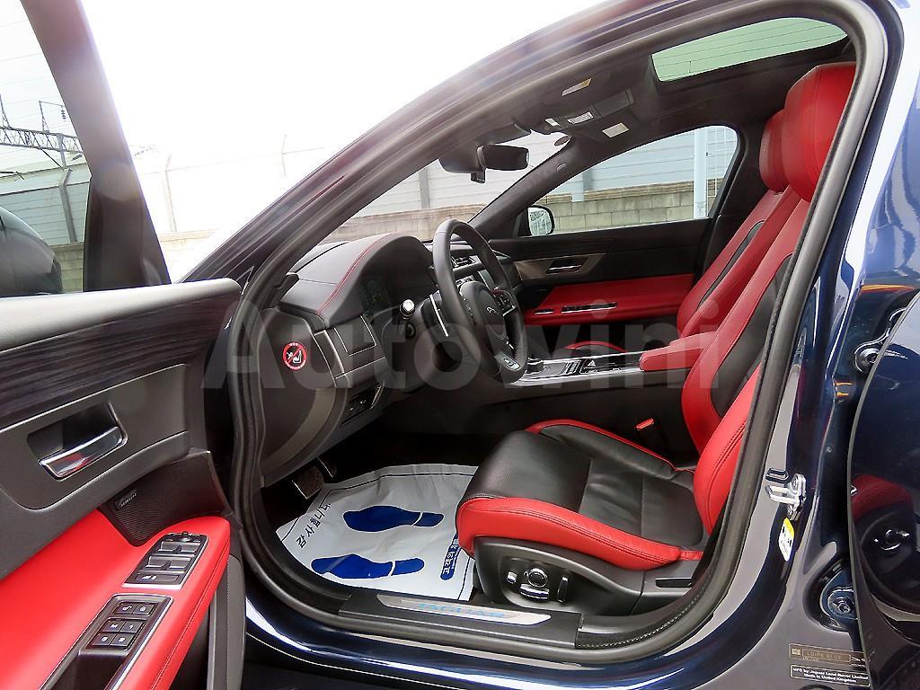 SAJBA4BV2KCY73497 2019 JAGUAR XF 3.0 V6 SC S AWD-4