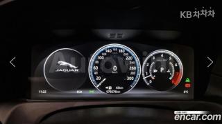 2017 JAGUAR XF 3.5 TURBO AWD R-SPORT - 8