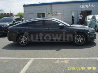 2021 KIA K5 3RD GEN 2.0 GASOLINE PRESTIGE - 9